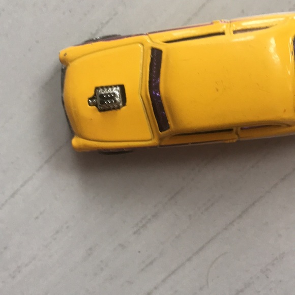Vintage 2000 Hot Wheels - Yellow SHOE BOX - Taxi T9595 - Picture 10 of 12